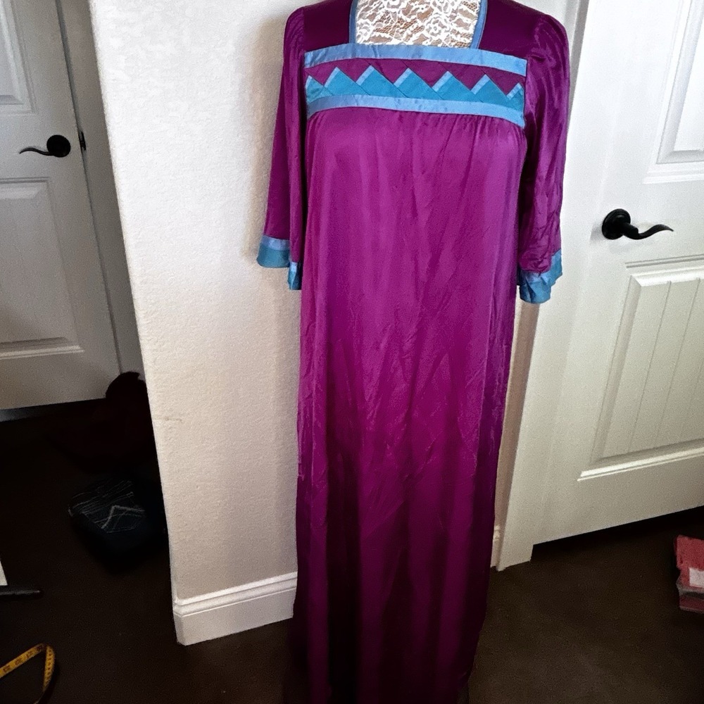 Vtg Henson Kickernick Pink Geometric Lounge /Night Dress MuMu  S/M‎ Granny core